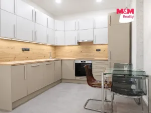 Pronájem bytu 2+kk, Praha - Bubeneč, Eliášova, 59 m2