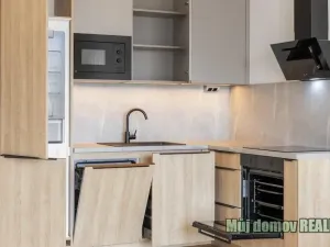 Pronájem bytu 1+kk, Praha - Hrdlořezy, V třešňovce, 40 m2