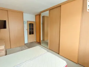 Pronájem bytu 3+1, Cheb, Valdštejnova, 70 m2