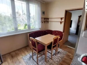 Pronájem bytu 3+1, Cheb, Valdštejnova, 70 m2