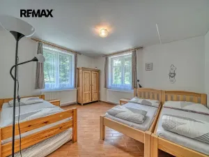 Prodej rodinného domu, Radvanice, 215 m2