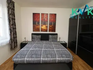 Prodej bytu 2+1, Karlovy Vary, Borová, 38 m2