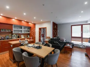 Prodej obchodního prostoru, Jesenice, Cedrová, 56 m2