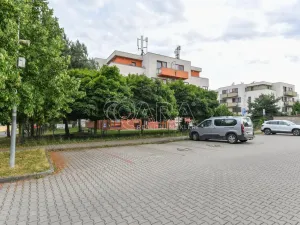 Prodej obchodního prostoru, Jesenice, Cedrová, 56 m2