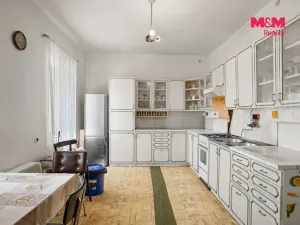 Prodej obchodního prostoru, Kladno, Dr. Steinera, 376 m2