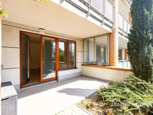 Pronájem bytu 1+kk, Praha - Dejvice, Máslova, 34 m2