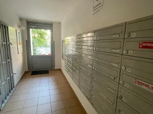 Prodej bytu 2+kk, Praha, 42 m2