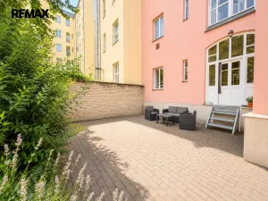 Pronájem bytu 2+kk, Praha - Bubeneč, Eliášova, 102 m2