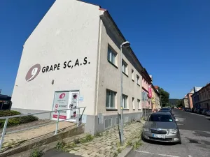 Pronájem bytu 1+kk, Chomutov, Kukaňova, 55 m2