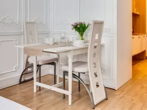 Pronájem bytu 1+1, Praha - Dejvice, Pod kaštany, 37 m2