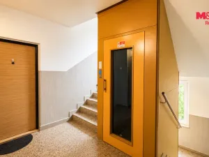 Pronájem bytu 3+1, České Budějovice - České Budějovice 2, Bezdrevská, 78 m2