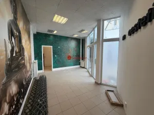 Pronájem kanceláře, Litvínov - Horní Litvínov, náměstí Míru, 66 m2