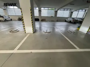 Pronájem garážového stání, Třebíč - Borovina, Tomáše Bati, 13 m2
