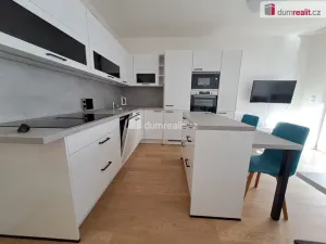 Pronájem bytu 1+kk, Praha - Nusle, Nuselská, 34 m2