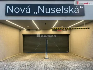 Pronájem bytu 1+kk, Praha - Nusle, Nuselská, 34 m2
