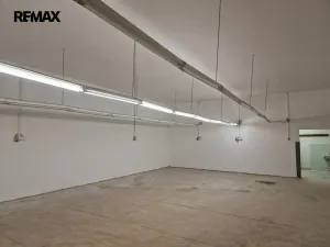 Pronájem obchodního prostoru, Stonařov, 225 m2