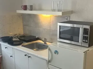 Pronájem bytu 1+1, Praha - Dolní Chabry, Prunéřovská, 1 m2