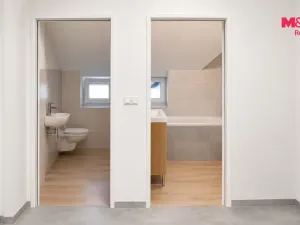 Pronájem bytu 3+kk, Běstovice, 78 m2