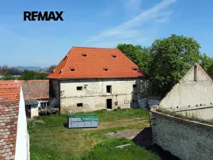 Prodej zemědělského objektu, Počedělice, 2500 m2