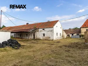 Prodej zemědělského objektu, Počedělice, 2500 m2