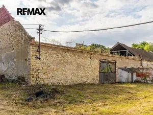 Prodej zemědělského objektu, Počedělice, 2500 m2