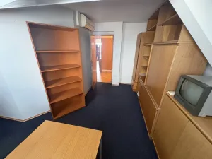 Pronájem kanceláře, Jičín, Husova, 59 m2