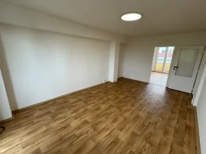 Pronájem bytu 2+1, Strakonice, Bezděkovská, 55 m2