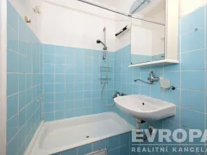 Prodej bytu 2+kk, Praha - Kobylisy, Šiškova, 46 m2