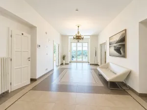 Pronájem vily, Praha, 1200 m2