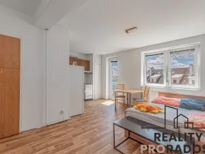 Prodej bytu 1+kk, Znojmo, U Lesíka, 33 m2