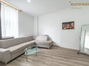 Prodej atypického bytu, Karlovy Vary, T. G. Masaryka, 194 m2