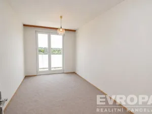 Prodej bytu 3+1, Praha - Modřany, Levského, 74 m2
