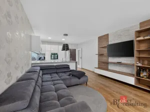 Pronájem bytu 2+kk, Praha - Modřany, Rorýsová, 66 m2