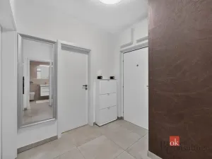 Pronájem bytu 2+kk, Praha - Modřany, Rorýsová, 66 m2