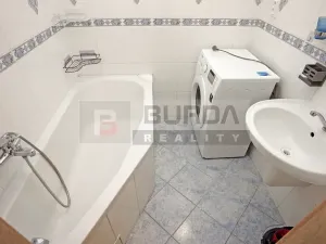 Pronájem bytu 2+kk, Praha - Troja, Hnězdenská, 36 m2