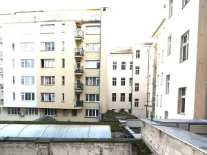 Prodej bytu 2+kk, Praha - Holešovice, Veverkova, 50 m2