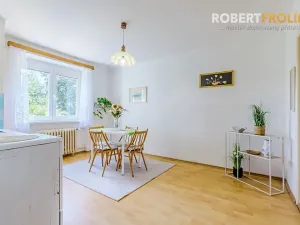 Prodej bytu 2+1, Praha - Bubeneč, Ve struhách, 48 m2
