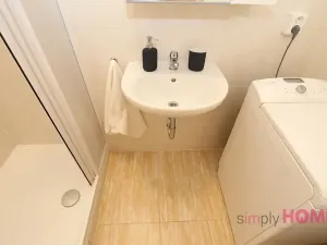 Pronájem bytu 2+1, Praha - Žižkov, Husitská, 63 m2