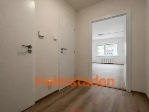 Pronájem bytu 1+kk, Orlová - Lutyně, Masarykova třída, 27 m2