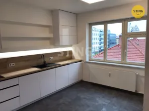 Pronájem bytu 2+kk, Pardubice, Sladkovského, 70 m2
