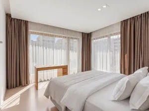 Pronájem bytu 4+kk, Praha - Karlín, Za Karlínským přístavem, 157 m2