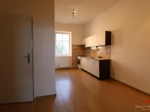 Pronájem bytu 2+kk, Děčín - Děčín II-Nové Město, Příkrá, 45 m2