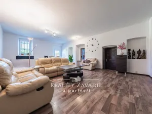 Prodej rodinného domu, Říčany, U Rybníka, 225 m2