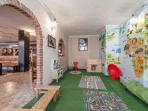 Pronájem restaurace, Praha - Braník, Branická, 610 m2