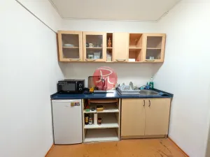 Pronájem obchodního prostoru, Vsetín, Záviše Kalandry, 53 m2