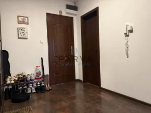 Prodej bytu 3+1, Hrádek - Nová Huť, 1. máje, 67 m2