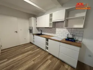 Prodej činžovního domu, Hradec Králové - Slezské Předměstí, Pouchovská, 460 m2