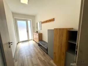 Pronájem rodinného domu, Šardice, 172 m2