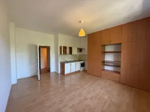 Pronájem bytu 1+kk, Praha - Libeň, U Balabenky, 30 m2