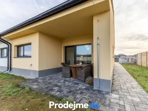 Prodej rodinného domu, Hevlín, 81 m2